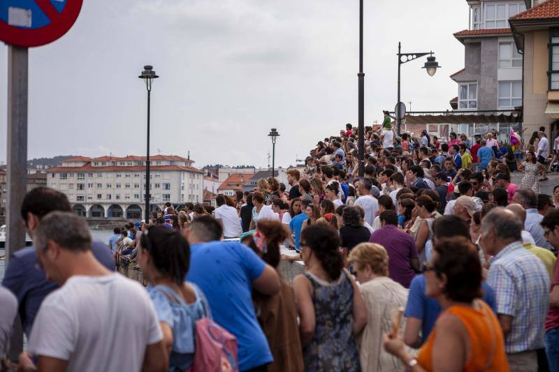 Fotos Luanco se sumerge en las fiestas del Carmen con sus cucañas El